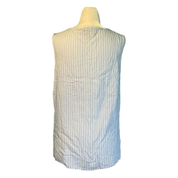 Banana Republic Striped Poplin Blouse Blue White Button Shoulder Accent M - Picture 5 of 8